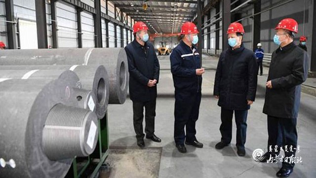 內蒙古自治區黨委書記石泰峰到吉蒙炭素調研